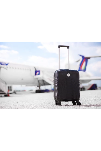 Ezüst Színű Bőrönd Wizz Air Kézipoggyász Méretben (40x30x20cm)