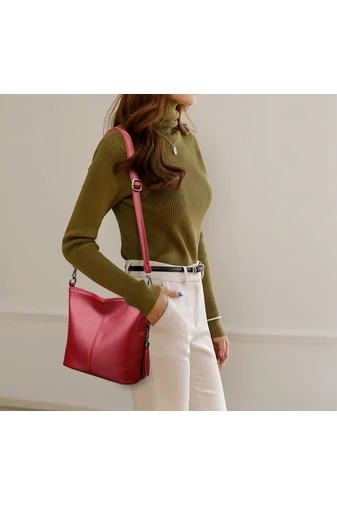 Piros Műbőr Crossbody Táska (20x27x10cm)