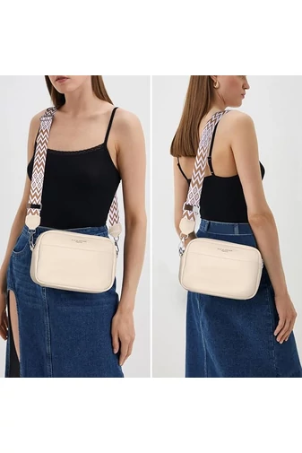 Bézs natúrbőr crossbody táska kis méretű (15*20*7cm)