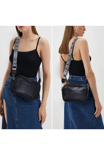 Fekete, természetes bőrből készült crossbody táska kis méretű (15*20*7cm)
