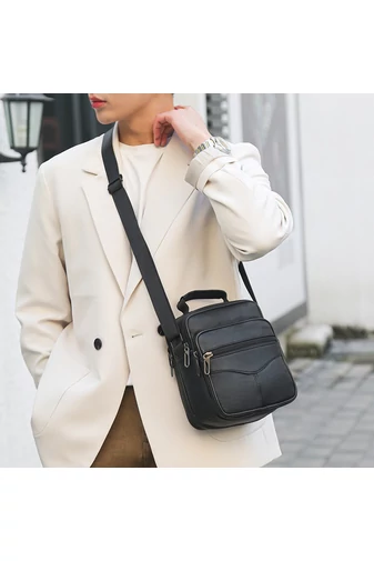 Fekete Valódi Bőr Crossbody Táska (21x18x10cm)