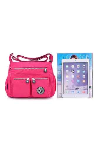 Barna Vízálló Crossbody Táska (22x29x12cm)