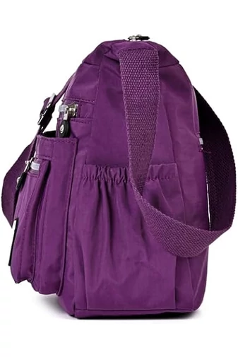 Lila Vízálló Crossbody Táska (22x29x12cm)