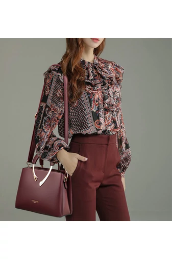 Kézitáska/Crossbody Táska Arany Díszítéssel Bonluo Fekete Műbőr  (21x27x13cm)